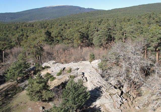 necropolis-de-cuyacabras-vista-panoramica.jpg