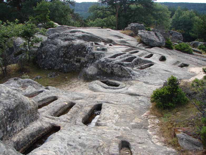 necropolis-de-cuyacabras-3.jpg