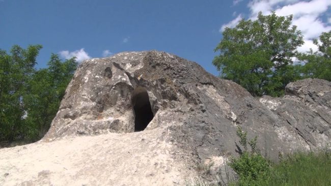 Dehliz-kaya-mezar-giri%C5%9Fi-650x366.jpg