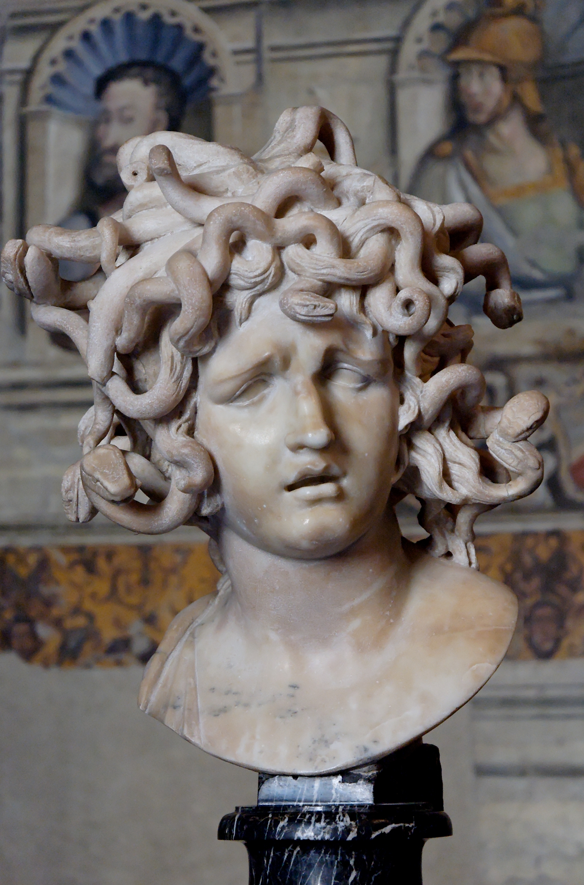 Medusa_Bernini_Musei_Capitolini.jpg