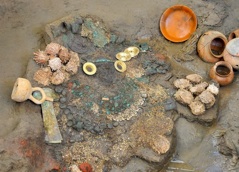 flooded-lambayeque-tomb-discovered-peru-burial_58722_600x450.jpg