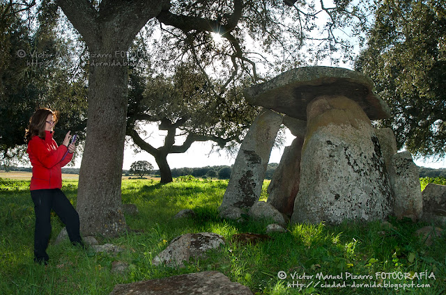 Dolmen_Romo_Badajoz_Lourdes.jpg