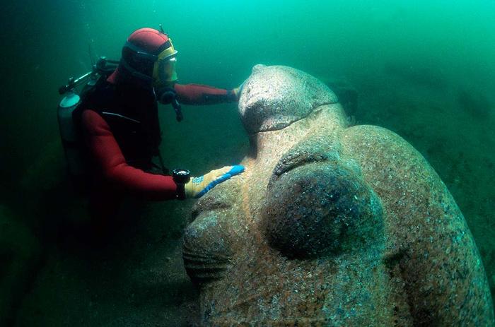 lost-city-of-heracleion-egypt-franck-goddio-6.jpg