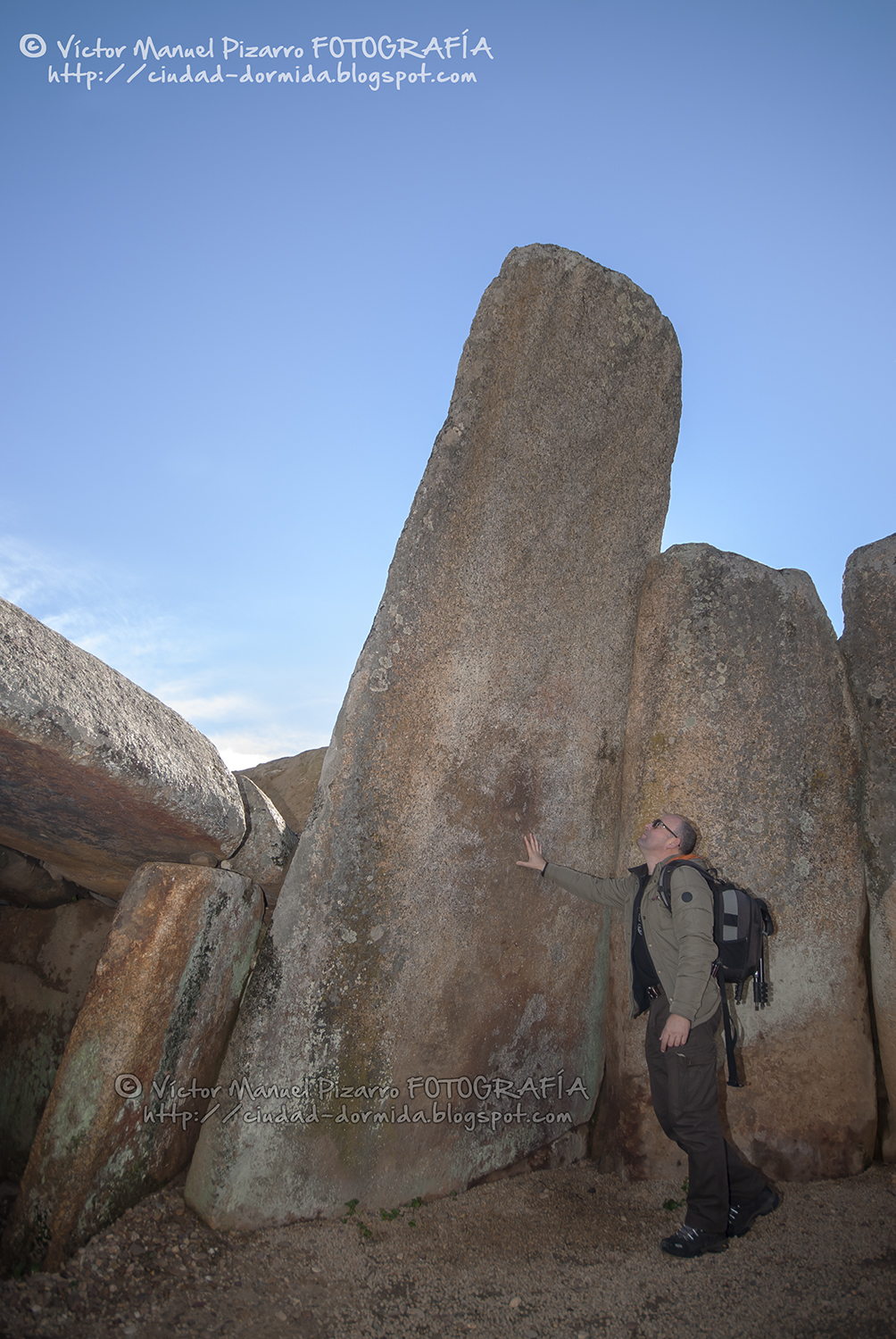 Dolmen_La%CC%81cara_Ortostato_grande_Vi%CC%81ctor.jpg