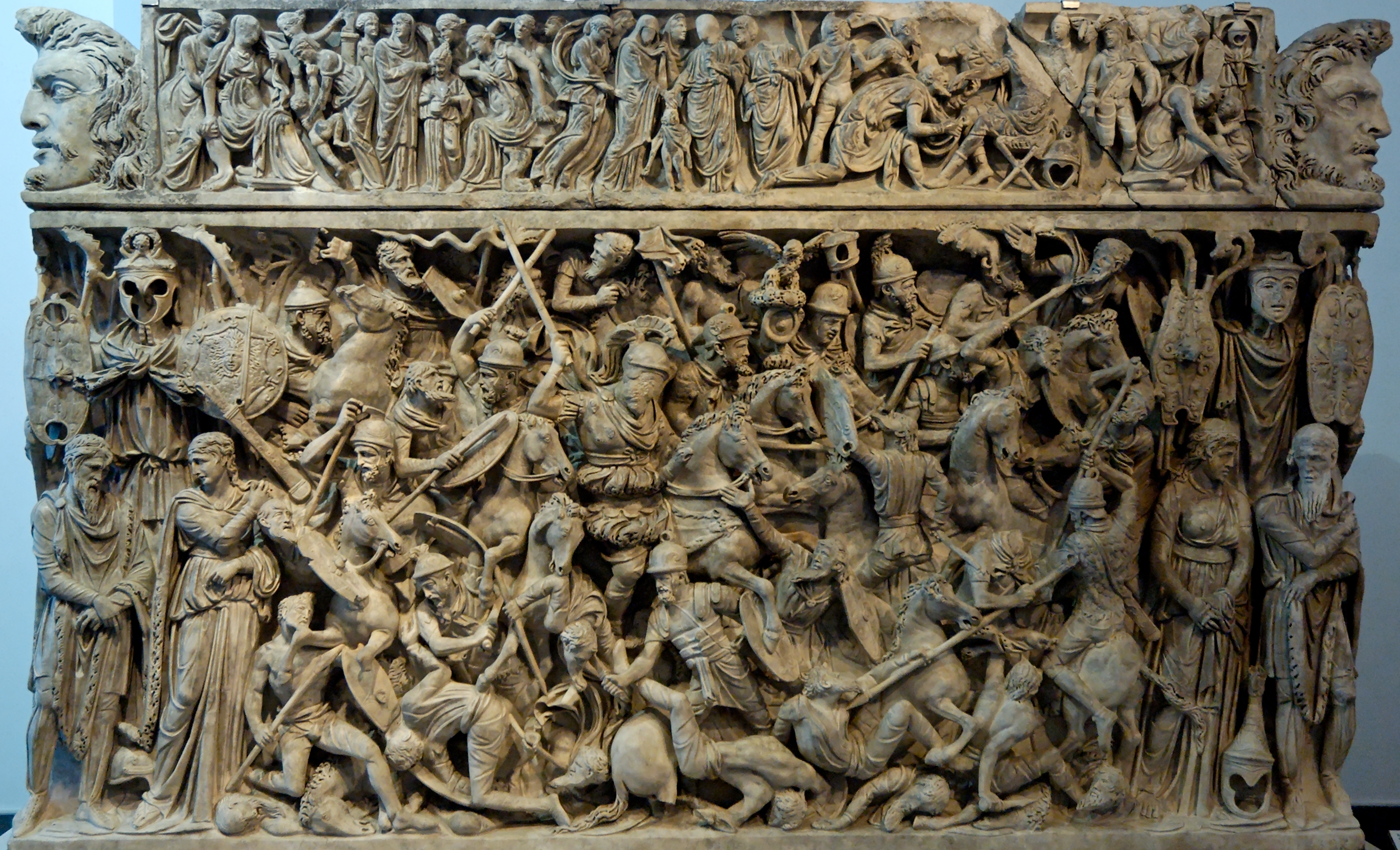 Sarcophagus_Portonaccio_Massimo.jpg