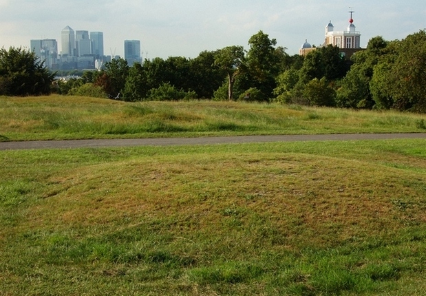 Greenwich_Park_Tumulus_b.jpg